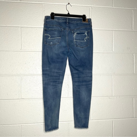 < American Eagle Distressed Skinny Jeans Size 6 > - Picture 3 of 3